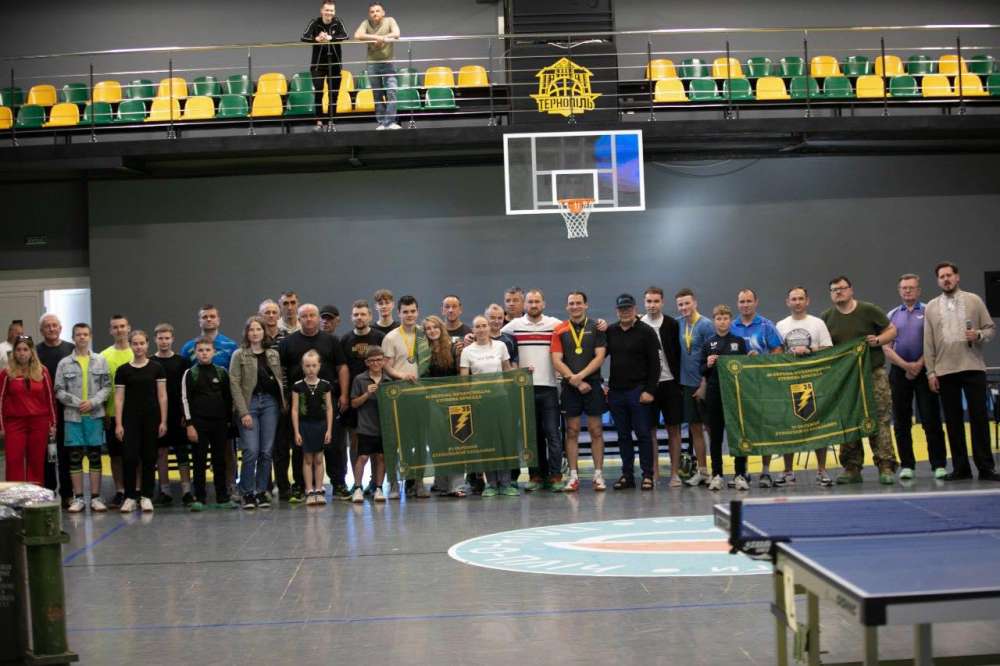 На Тернопільщині відбувся благодійний чемпіонат з настільного тенісу на підтримку ЗСУ