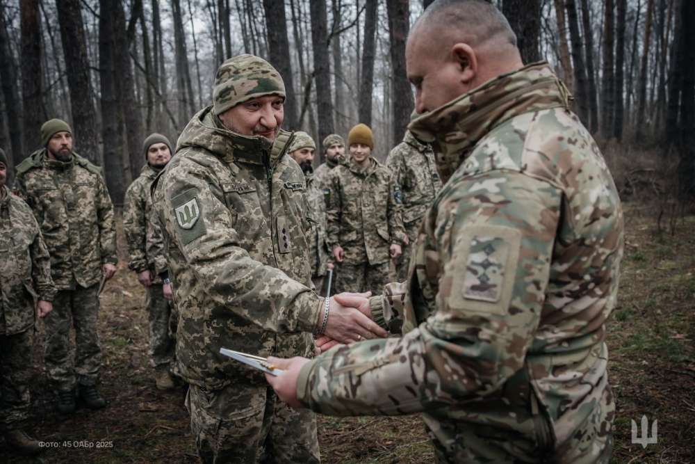 Керівника секретаріату Тернопільської облради капітана Олексія Кайду нагородили «Залізним Хрестом»