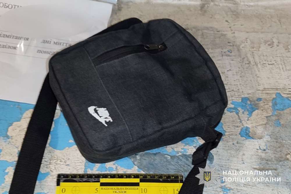 У Тернополі затримали чоловіка за напад на сусіда та пограбування