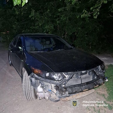 В Умані нетверезий водій Honda в'їхав у паркан
