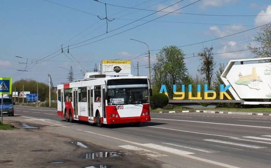 У Провідну неділю в Луцьку збільшать кількість громадського транспорту для доїзду на кладовища