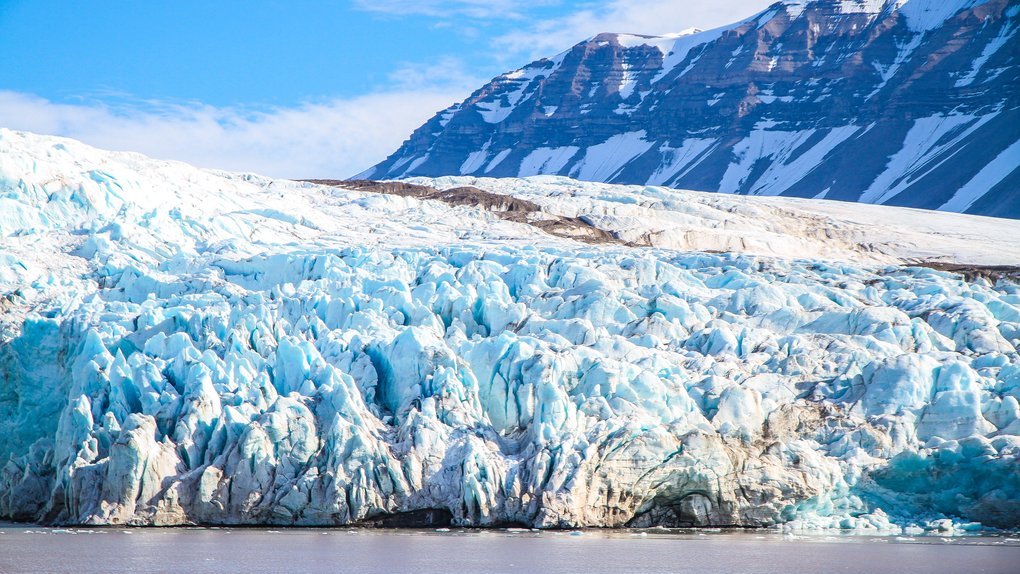 Ознаки майбутньої катастрофи: на льодовику «Судного дня» в Антарктиді фіксують сотні землетрусів