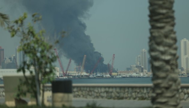 Іран атакував американські бази в Кувейті, ОАЕ, Катарі та Бахрейні: Абу-Дабі заявляє про право на відповідь