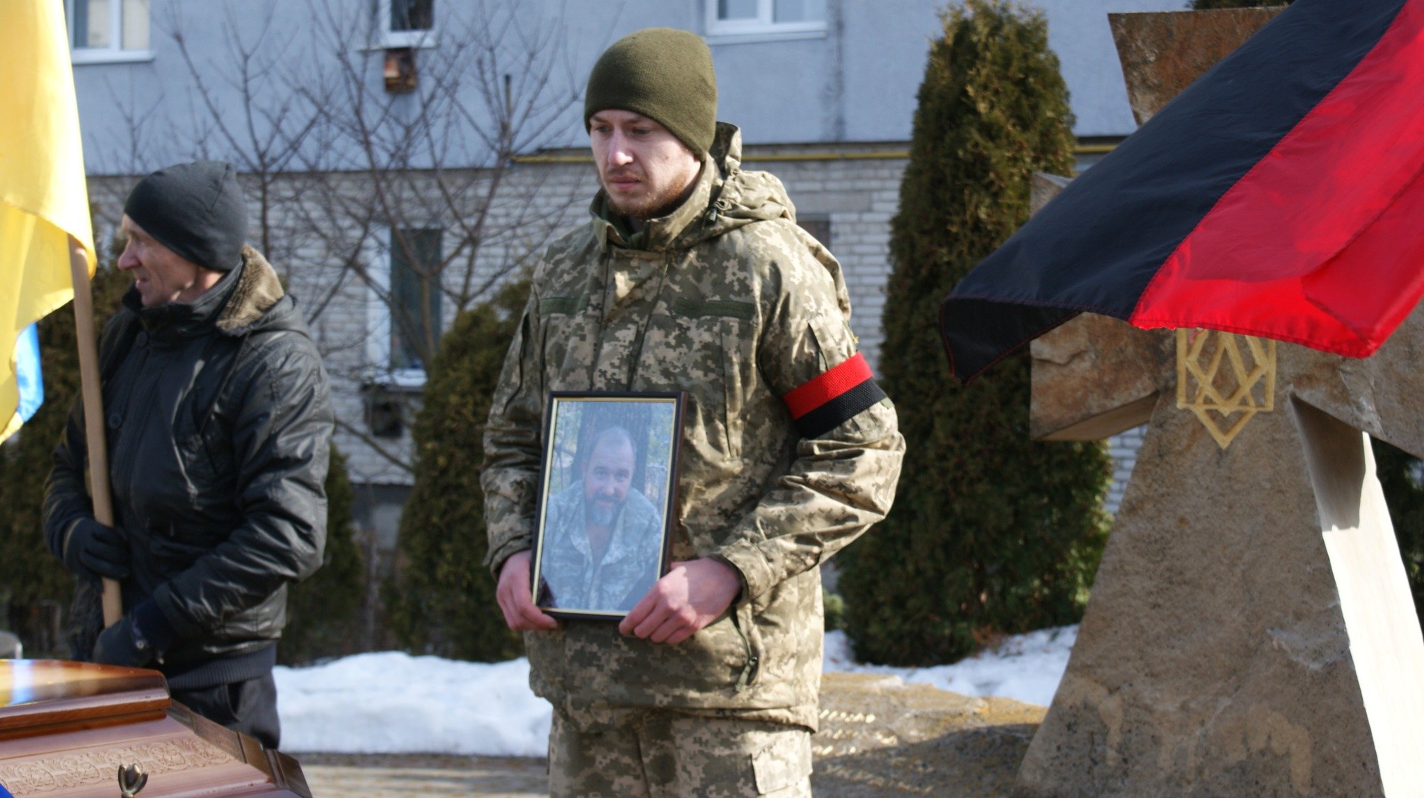 Загинув від ворожого обстрілу: на Волині прощалися з військовим Володимиром Гродським