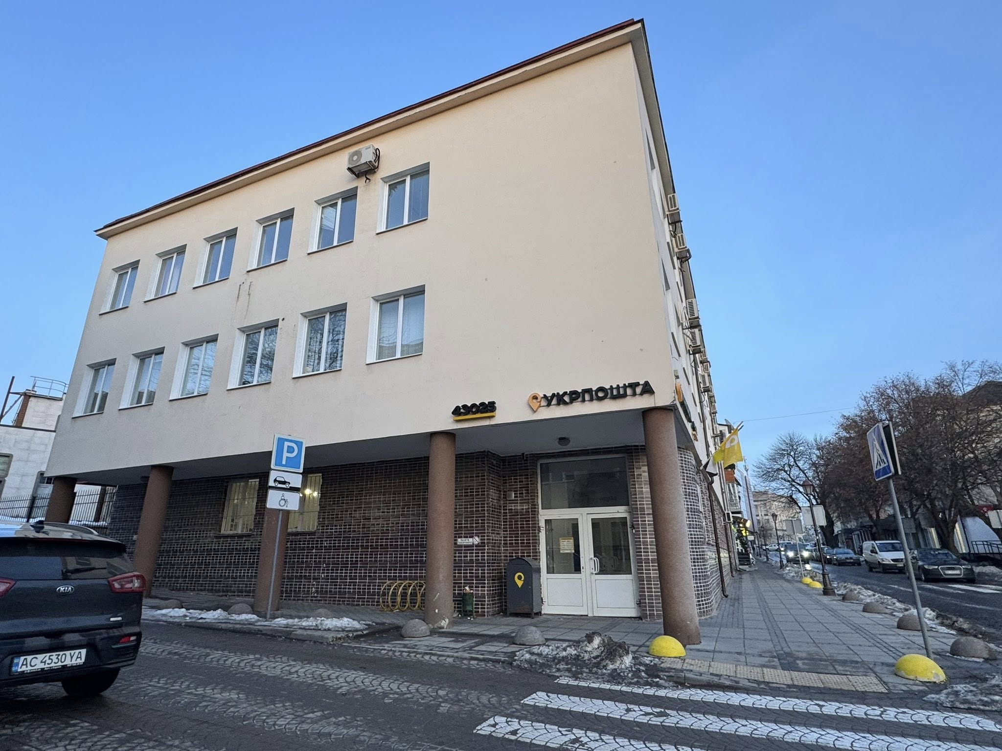 Головне відділення «Укрпошти» у Луцьку – тепер в іншому приміщенні