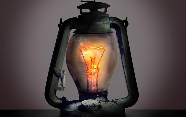 Науковці пояснили, чому люди бояться темряви