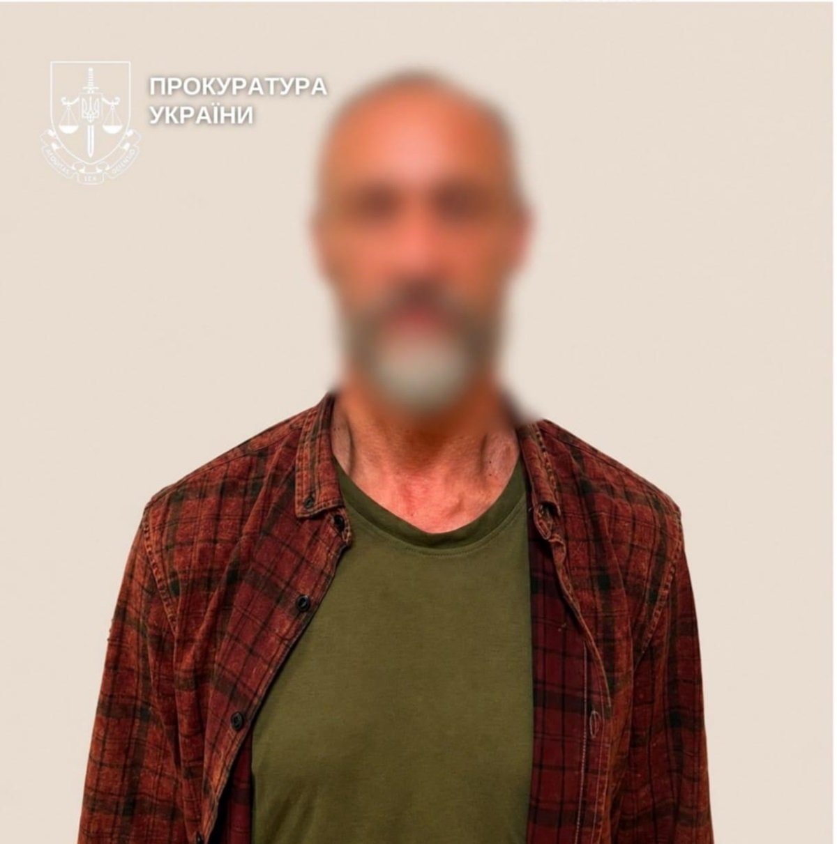 Вживали наркотики і перевдягались у жіночі речі: у Києві затримали організатора чоловічих вечірок