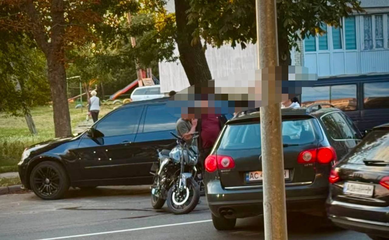 У Володимирі зіткнулися авто і мотоцикл, постраждав підліток