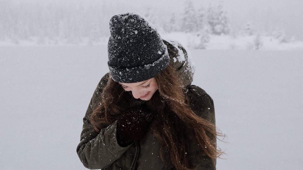 Шапка, шарф і рукавички: як правильно поєднувати головні аксесуари зими