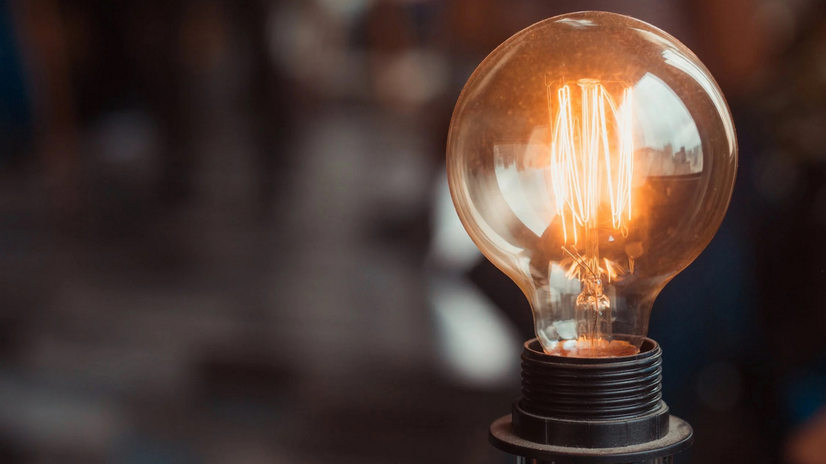 Відключення електроенергії у Києві та області 13 Грудня: актуальні графіки ДТЕК та черги