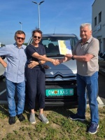 Австрійські благодійники подарували обласному центру медичної реабілітації та паліативної допомоги дітям автомобіль