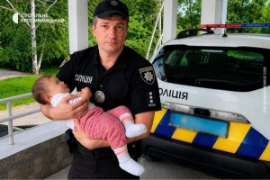 "Мати залишила й зникла": у громаді на Кіровоградщині до лікарні потрапила 10-місячна дитина
