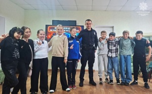 На важливі теми зі школярами продовжують говорити інспектори служби освітньої безпеки