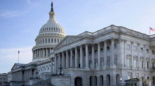 Сенат США проголосував за ухвалення давно відкладеного пакета допомоги Україні, Байден обіцяв підписати документ сьогодні