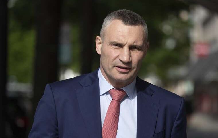 Через «величезні проблеми» з пошуком солдатів: Кличко запропонував знизити мобілізаційний вік в Україні з 25 до 22 років