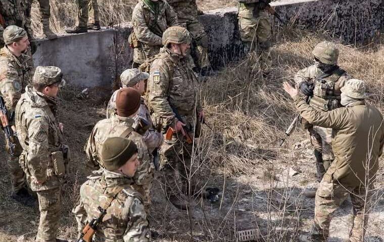 «Більшість солдатів гине під час ротації»: Як дрони перетворили евакуацію та логістику на смертельно небезпечні завдання