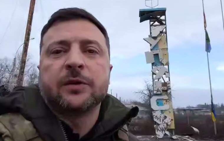 Зеленський приїхав у Купʼянськ. ВІДЕО. Путіна там не бачили?