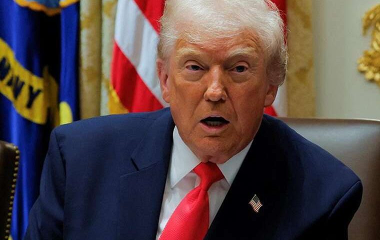 Податкова під прицілом: Трамп вимагає 10 мільярдів доларів від IRS через незаконний витік його декларацій