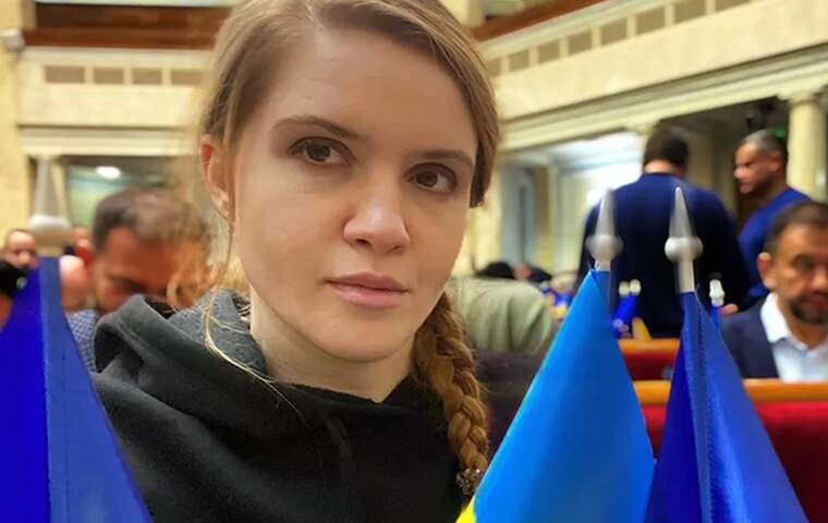 Мертвий вантаж у Раді: Безугла заявила про десятки заяв на складання мандатів, які ігнорує керівництво фракцій