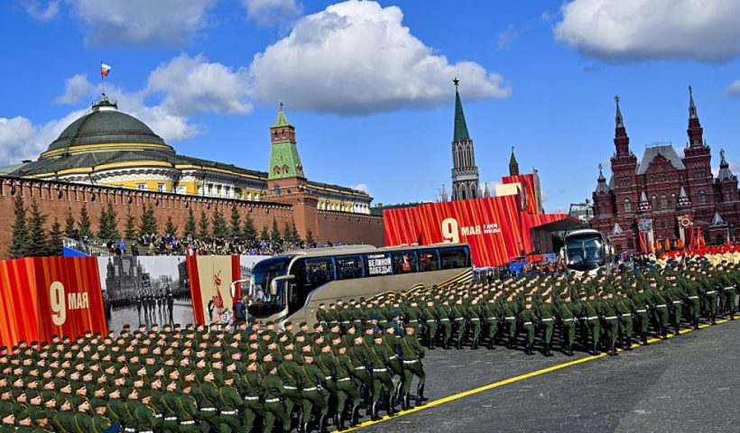 Дрони над Москвою і «перемир’я» на 9 травня: воєнний експерт Павло Лакійчук пояснив заяви Зеленського і сигнали Кремля