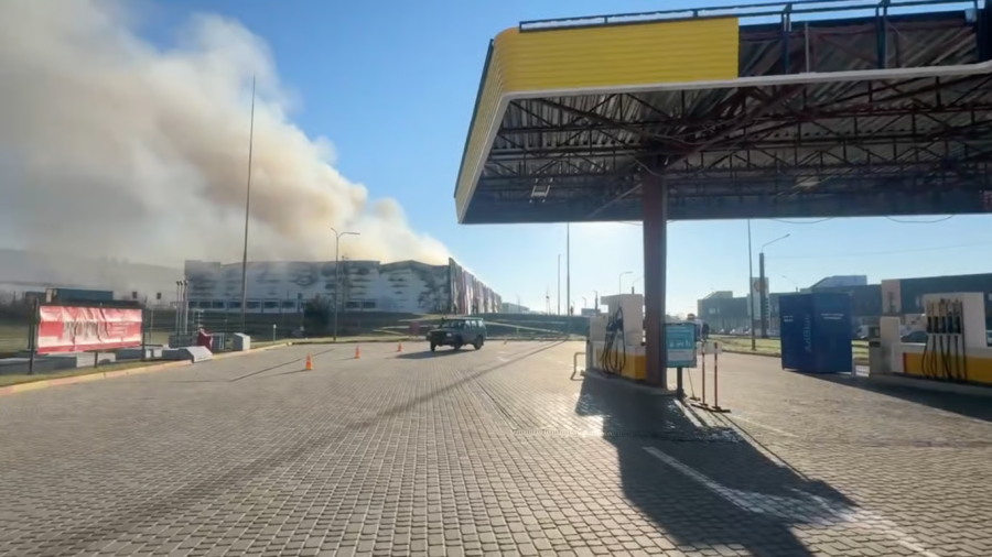 У Львові російська ракета вдарила поруч із АЗС: заправка тимчасово зупинила роботу