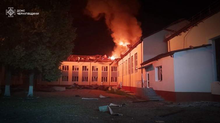 Росіяни дронами знову зруйнували нещодавно відновлений ліцей на Чернігівщині