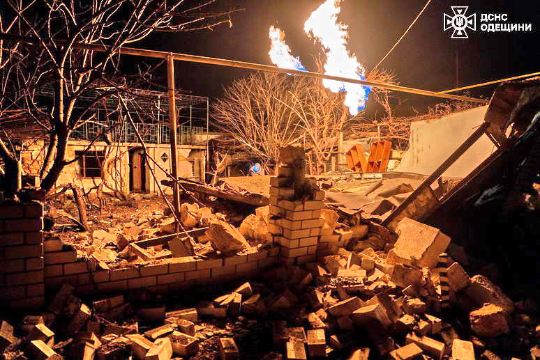 Під Одесою рашисти атакували цивільну інфраструктуру