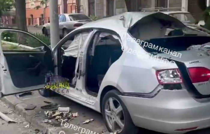 В центрі Одеси вночі вибухнув автомобіль – в СБУ заявили про теракт