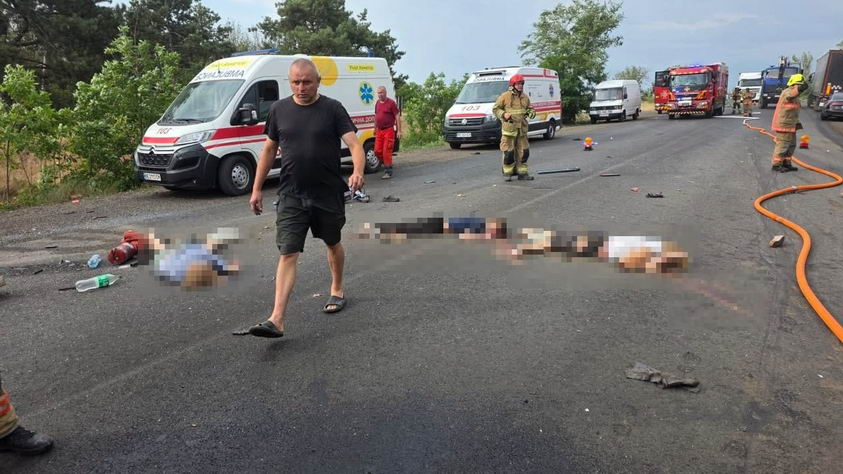 Поліція затримала водія, який міг спровокувати ДТП з мікроавтобусом на трасі Одеса-Миколаїв