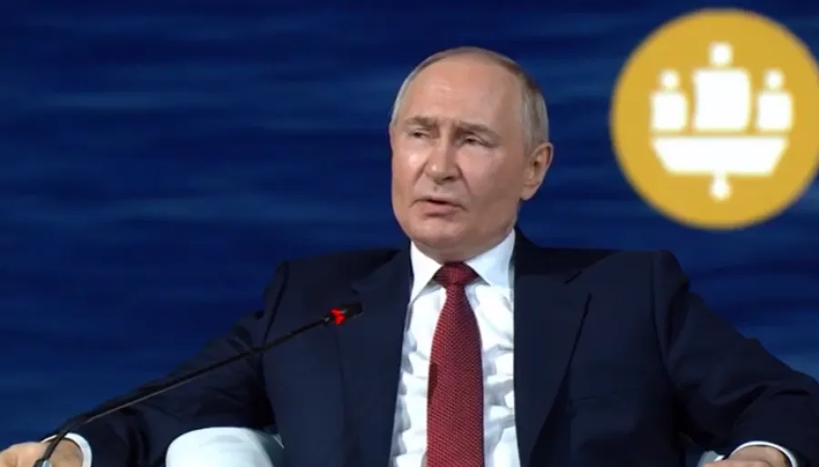 Путин повторил лозунг нацистов о «праве» на чужую территорию. ФОТО, ВИДЕО