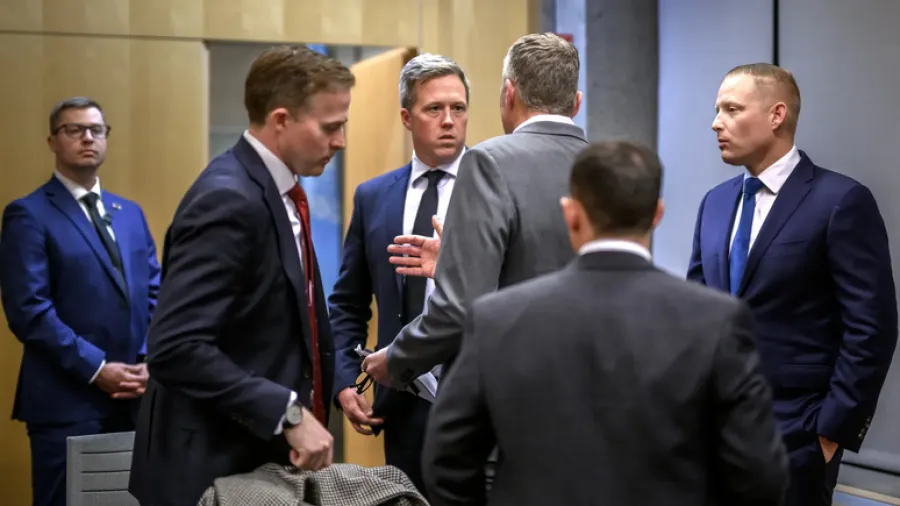 Тайные переговоры проходят сейчас в Абу-Даби между Украиной, США и Россией, - Axios