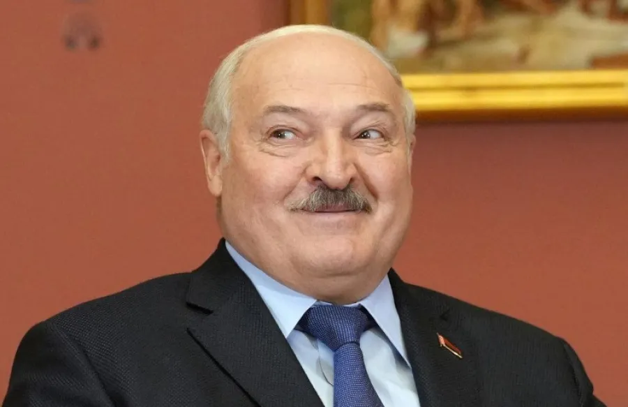 Внезапный пацифизм: Лукашенко заговорил о немедленном прекращении боевых действий. ВИДЕО