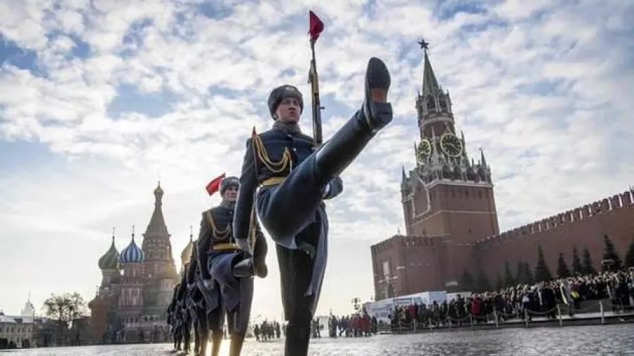 В Киев должен был ехать не Абрамович и не от Путина, но "высшие силы спутали карты": в Кремле началась схватка бульдогов под ковром. ВИДЕО