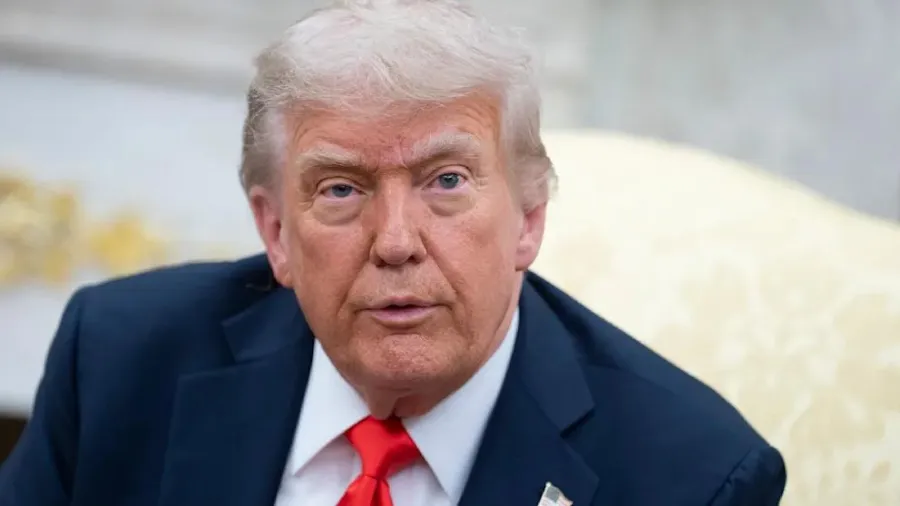 Трамп объявил о блокировании валютных переводов и финансовых каналов Ирана