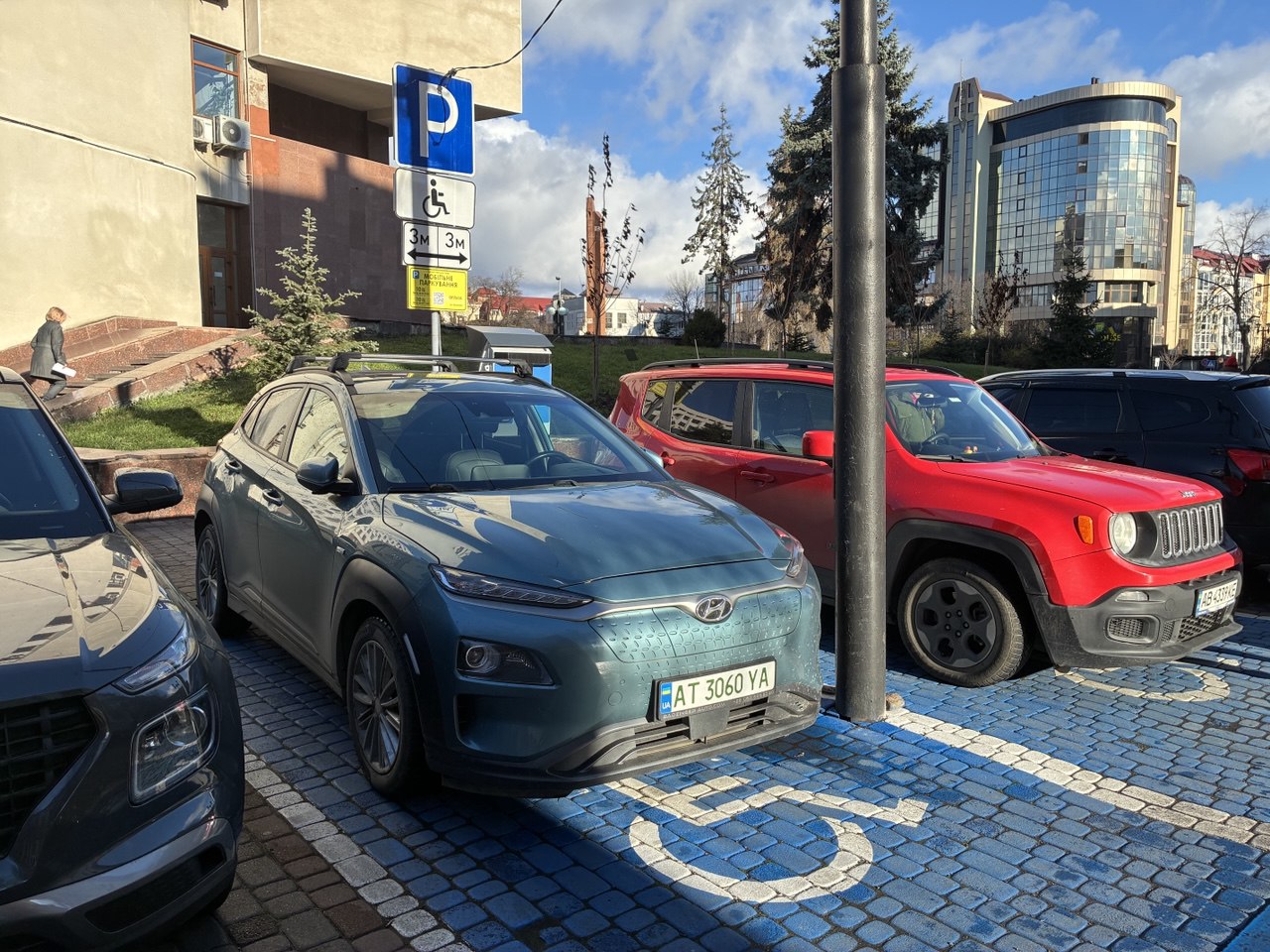 В Івано-Франківську готують до введення нові правила паркування