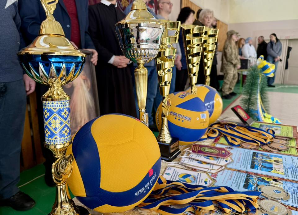 У Калуші розпочався традиційний турнір з волейболу, присвячений Дню вшанування учасників бойових дій