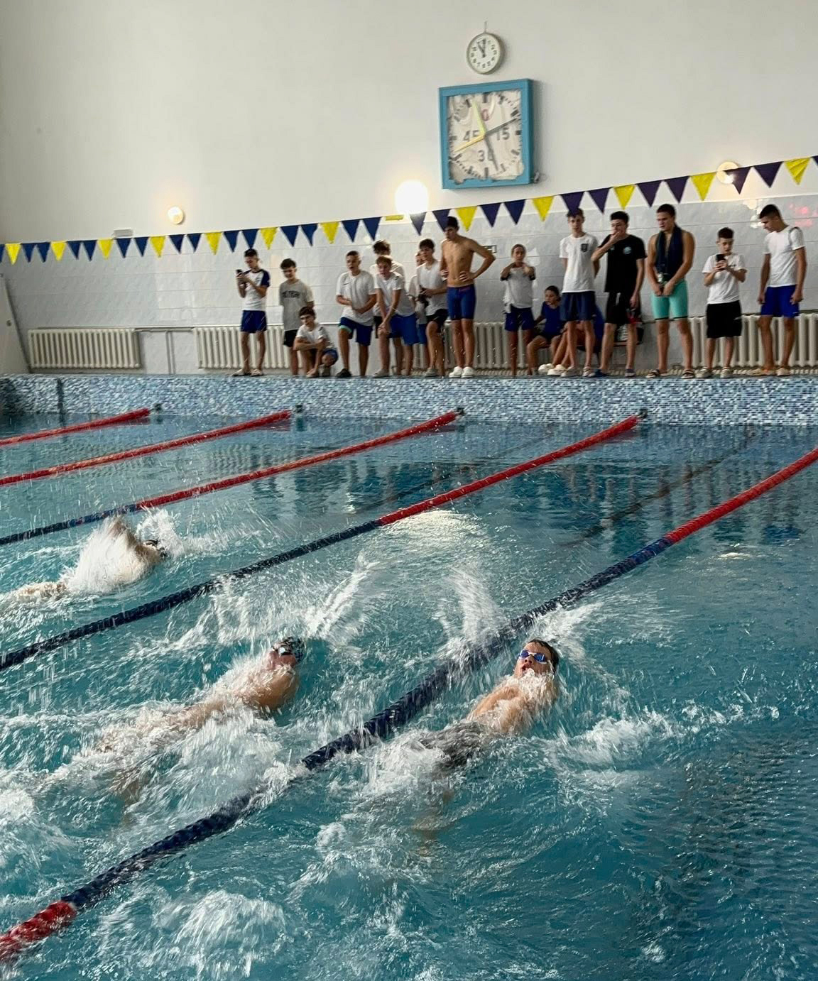 Басейн у Бурштині минулого року відвідували 12360 разів