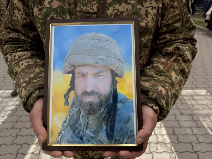 Надвірнянська громада провела в останню путь Ярослава Григораша