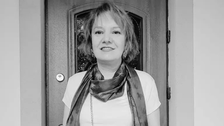 Писала про свій край і народ: у Криму померла кримськотатарська поетеса Ельвіра Емір-алі Капніст