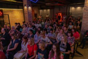 Культура в укритті: як у прифронтових Запоріжжі та Одесі проводять мистецькі заходи попри воєнний стан