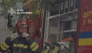 У Запоріжжя сталася пожежа у багатоповерхівці: рятувальники вивели на свіже повітря чотирьох людей