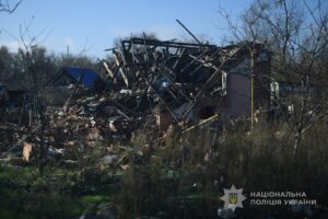 Пошкоджено магазини та квартири: наслідки ворожих ударів по Запорізькій області 13 грудня (ФОТО)