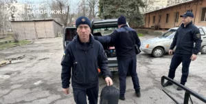 «Село повністю розбите»: з прифронтової Преображенки евакуювали чоловіка (ВІДЕО)