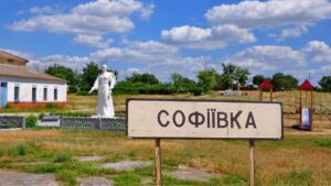 Життя в окупації стає дедалі складнішим: що відбувається у Софіївській громаді на Запоріжжі (ІНТЕРВ'Ю)