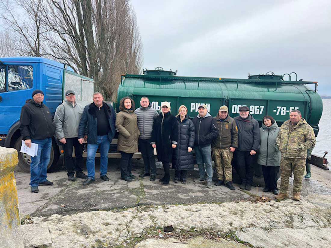 Понад 13 тисяч молодих товстолобів заселили у водосховище на Кіровоградщині