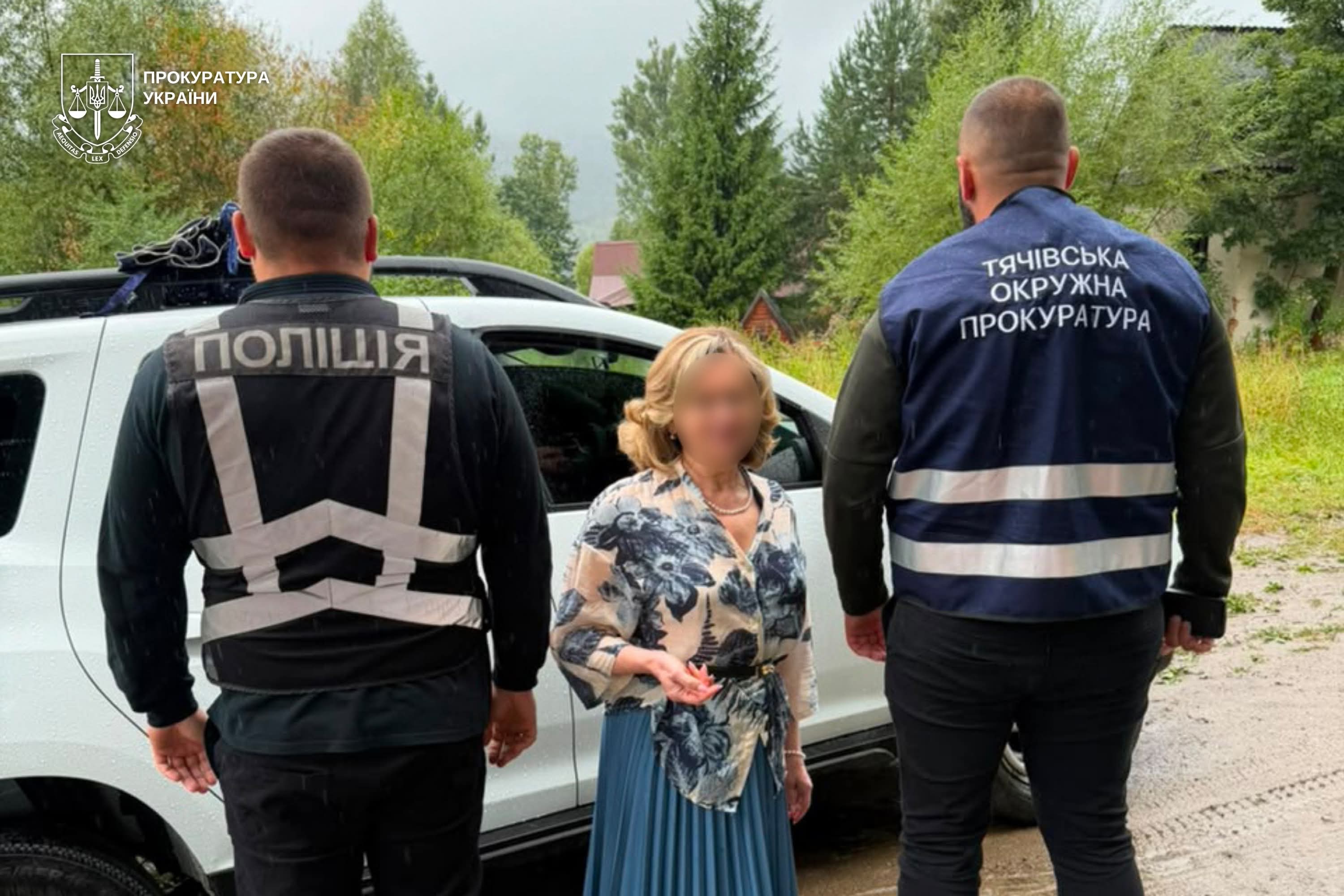 На Закарпатті голову ЛКК затримали після отримання $1000 за фіктивний висновок про потребу в догляді