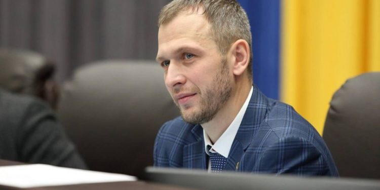 Тернопільську обласну раду очолив 38-річний “свободівець” Богдан Бутковський