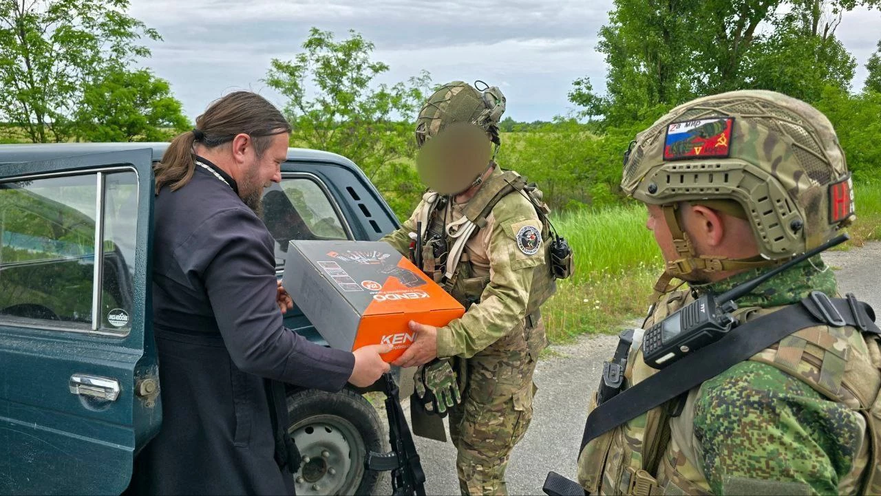«Волонтери» стали значно менше допомагати окупаційній армії