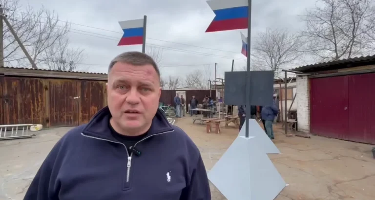 Окупанти хочуть встановити на Херсонщині “пам’ятні знаки” загиблим росіянам