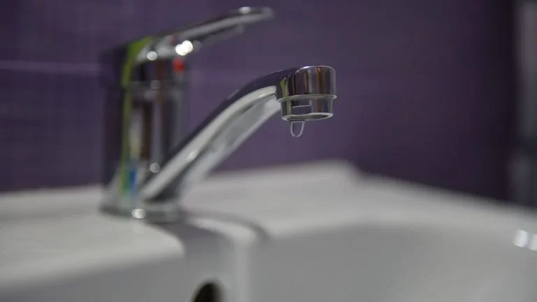 Тиск води у мережі Херсона стабілізується найближчим часом, – МВА